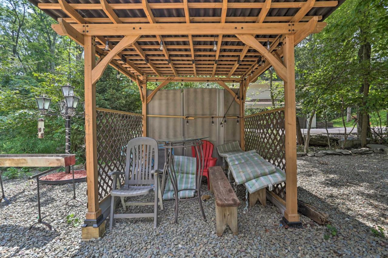 Henryville Home With Hot Tub About 5 Mi To Camelback! Экстерьер фото