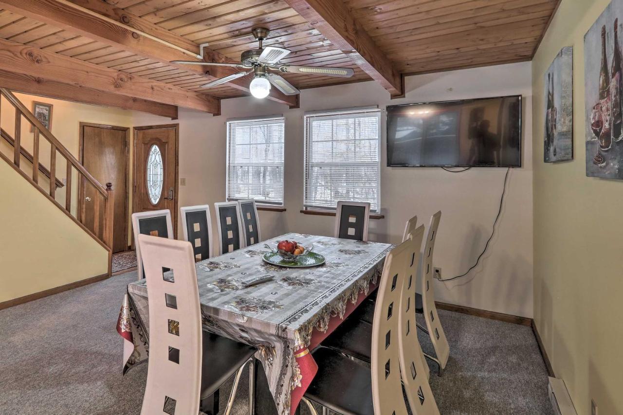 Henryville Home With Hot Tub About 5 Mi To Camelback! Экстерьер фото